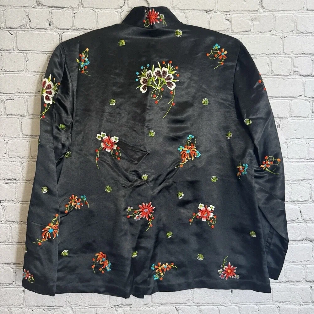 VTG Chinese Plum Blossoms Silk Hand Embroidery Floral Jacket Black Sz Medium/38 - Picture 2 of 11